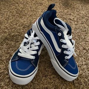 Boys Vans tennis shoes size 11
